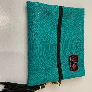 Small Makeup Junkie Bag - Turquoise Cobra